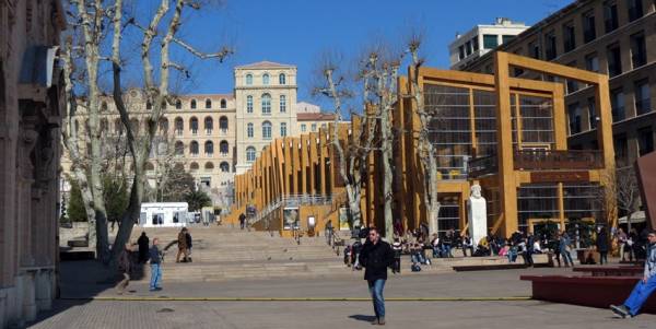 Le Pavillon M: structure éphémère et vitrine de MP2013 à Marseille