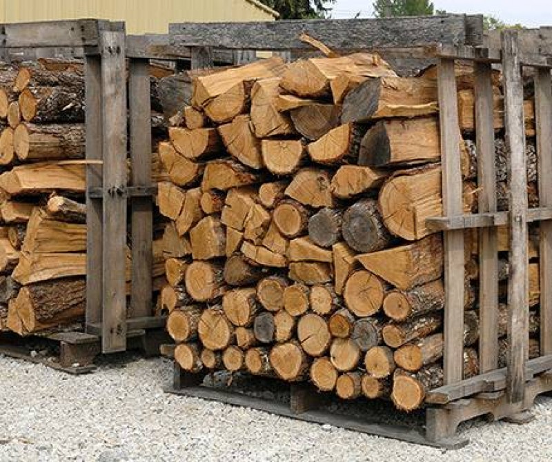Livraison stère de bois en chêne pas cher à Marseille proche d'Aix-en-Provence